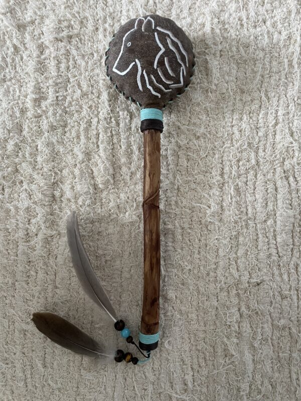 Petit Hochet totem Loup