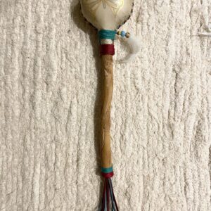 Petit Hochet totem Papillon